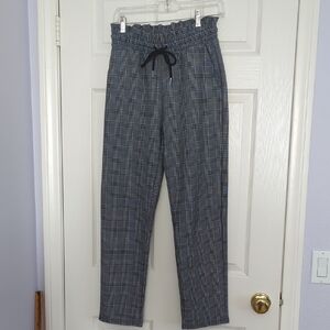 Women's Black and White Plaid Straight Leg Pull on Pants
